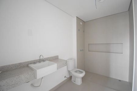 Apartamento à venda com 215m², 3 quartos e 2 vagasBanheiro 2