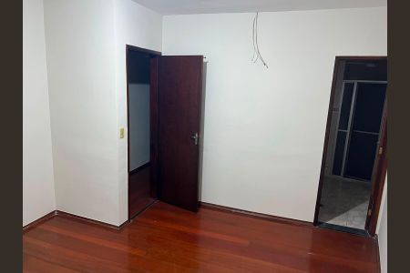 Casa para alugar com 120m², 3 quartos e 2 vagasQuarto