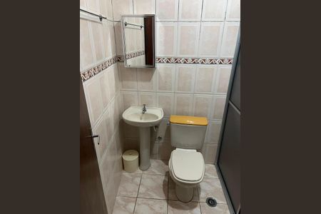 Casa para alugar com 120m², 3 quartos e 2 vagasBanheiro