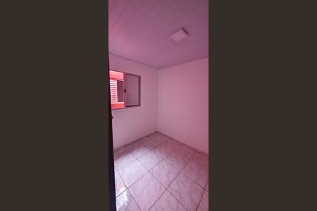Quarto de casa à venda com 4 quartos, 120m² em Jardim Santa Adelia, São Paulo