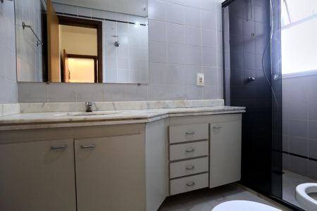 Apartamento à venda com 79m², 2 quartos e 1 vaga Apartamento à venda com 79m², 2 quartos e 1 vagaBanheiro