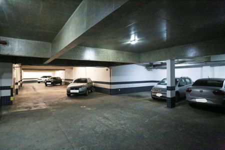 Apartamento à venda com 79m², 2 quartos e 1 vaga Apartamento à venda com 79m², 2 quartos e 1 vagaGaragem
