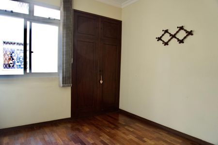 Apartamento para alugar com 67m², 3 quartos e 2 vagasQuarto 2