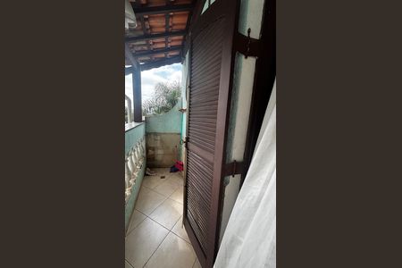 Casa à venda com 233m², 4 quartos e 2 vagas Casa à venda com 233m², 4 quartos e 2 vagasSuite Varanda