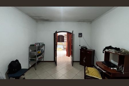 Casa à venda com 233m², 4 quartos e 2 vagas Casa à venda com 233m², 4 quartos e 2 vagasQuarto 2