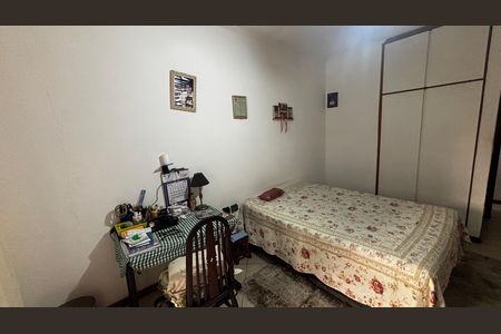 Casa à venda com 233m², 4 quartos e 2 vagas Casa à venda com 233m², 4 quartos e 2 vagasQuarto 1
