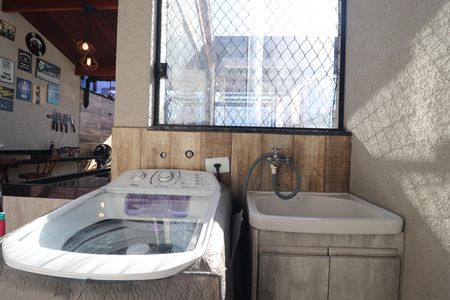 Apartamento à venda com 106m², 2 quartos e 1 vagaÁrea de Serviço