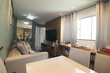 Apartamento à venda com 106m², 2 quartos e 1 vagaSala