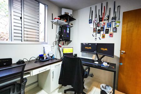 Apartamento à venda com 133m², 4 quartos e 2 vagasQuarto 3