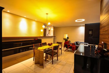 Apartamento à venda com 133m², 4 quartos e 2 vagasSala
