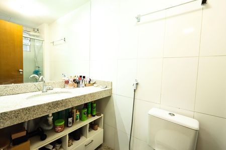 Apartamento à venda com 133m², 4 quartos e 2 vagasBanheiro da Suíte