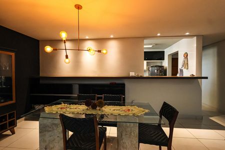 Apartamento à venda com 133m², 4 quartos e 2 vagasSala