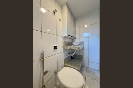 Banheiro  de casa para alugar com 1 quarto, 36m² em Marajó, Belo Horizonte