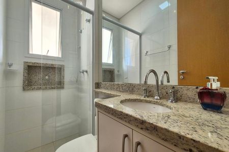 Apartamento para alugar com 90m², 3 quartos e 2 vagas Apartamento para alugar com 90m², 3 quartos e 2 vagasBanheiro