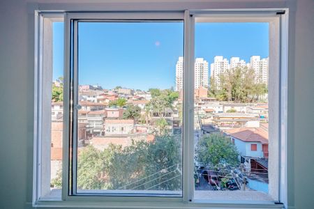 Sala de apartamento para alugar com 2 quartos, 33m² em Jardim Celeste, São Paulo