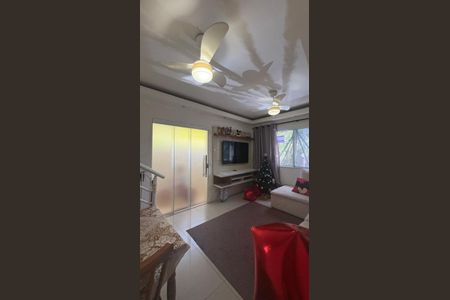 Foto 01 de casa de condomínio à venda com 2 quartos, 115m² em Jardim California, Barueri