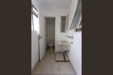 Área de Serviço de apartamento para alugar com 2 quartos, 59m² em Vila Maracana, São Paulo