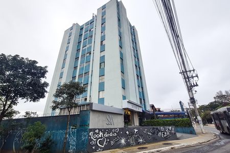 Apartamento para alugar com 59m², 2 quartos e 1 vaga Apartamento para alugar com 59m², 2 quartos e 1 vagaFachada