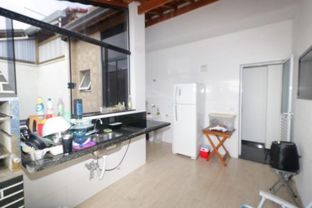 Apartamento à venda com 102m², 2 quartos e 1 vaga Apartamento à venda com 102m², 2 quartos e 1 vagaCozinha