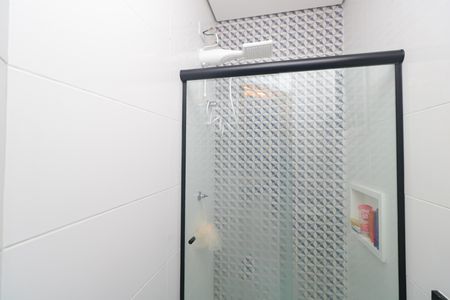 Banheiro de apartamento à venda com 2 quartos, 102m² em Vila Linda, Santo André