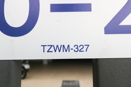 Placa instalada em 13/07/2026 com o código TZWM-327 de apartamento à venda com 2 quartos, 102m² em Vila Linda, Santo André