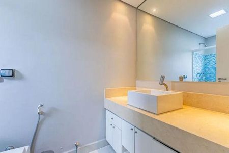 Apartamento à venda com 165m², 3 quartos e 3 vagas