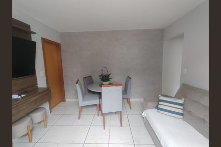 Apartamento à venda com 61m², 2 quartos e 2 vagas Apartamento à venda com 61m², 2 quartos e 2 vagasFoto 02