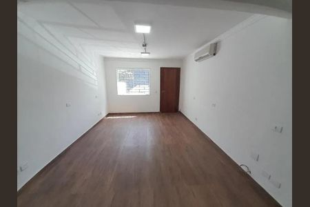 Foto 02 de casa para alugar com 2 quartos, 120m² em Vila Romana, São Paulo