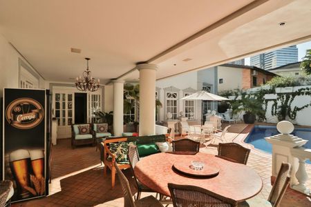 Casa de Condomínio à venda com 6 quartos, 960m² em Alphaville Residencial Plus, Barueri