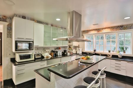 Casa de condomínio à venda com 960m², 6 quartos e 8 vagas