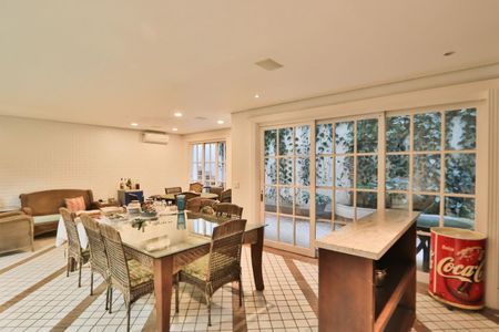 Casa de Condomínio à venda com 6 quartos, 960m² em Alphaville Residencial Plus, Barueri