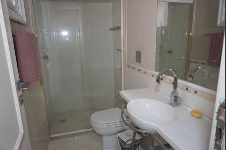 Banheiro Sala de TV de casa de condomínio à venda com 4 quartos, 450m² em Parque Sinai, Santana de Parnaíba