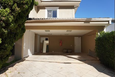 Casa de condomínio para alugar com 450m², 4 quartos e sem vagaFachada