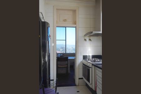 Casa de condomínio para alugar com 450m², 4 quartos e sem vaga Casa de condomínio para alugar com 450m², 4 quartos e sem vagaCozinha