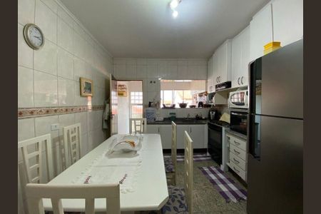 Casa à venda com 153m², 3 quartos e 3 vagas