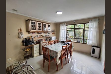 Apartamento à venda com 260m², 5 quartos e 3 vagas