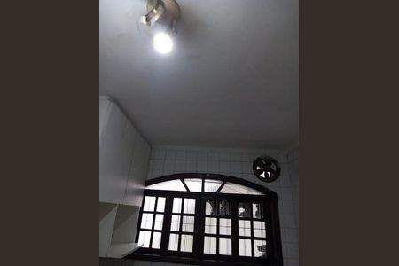 Casa à venda com 3 quartos, 120m² em Vila Brasilio Machado, São Paulo