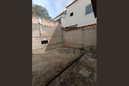 Casa à venda com 3 quartos, 360m² em Jardim Laguna, Contagem