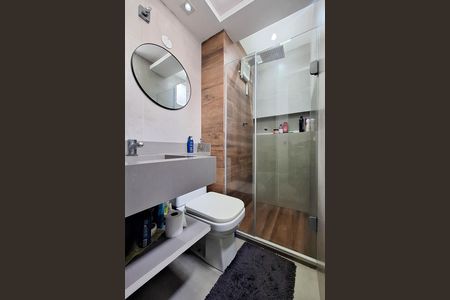 Apartamento à venda com 111m², 3 quartos e 1 vaga Apartamento à venda com 111m², 3 quartos e 1 vagaBanheiro da Suíte 1