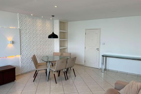Apartamento para alugar com 150m², 3 quartos e 1 vaga Apartamento para alugar com 150m², 3 quartos e 1 vagaSala