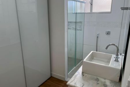 Apartamento para alugar com 150m², 3 quartos e 1 vaga Apartamento para alugar com 150m², 3 quartos e 1 vagaBanheiro da Suíte