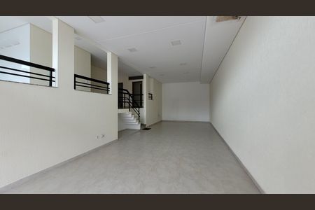 Casa de condomínio para alugar com 270m², 3 quartos e 5 vagas Casa de condomínio para alugar com 270m², 3 quartos e 5 vagasFachada fundos e garagemj