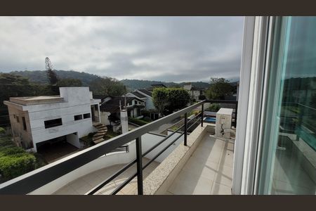 Casa de condomínio para alugar com 270m², 3 quartos e 5 vagas Casa de condomínio para alugar com 270m², 3 quartos e 5 vagasSuite 01
