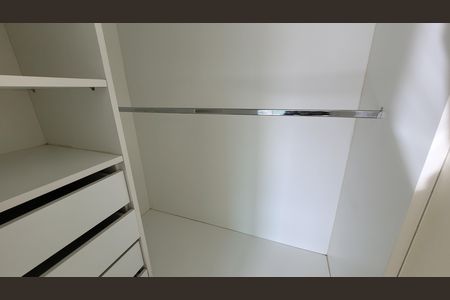 Casa de condomínio para alugar com 270m², 3 quartos e 5 vagas Casa de condomínio para alugar com 270m², 3 quartos e 5 vagasSuite 02