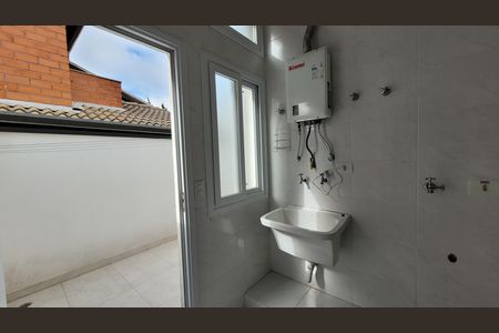 Casa de condomínio para alugar com 270m², 3 quartos e 5 vagas Casa de condomínio para alugar com 270m², 3 quartos e 5 vagasÁrea de Serviço