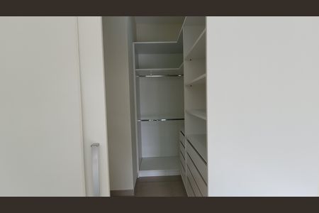 Casa de condomínio para alugar com 270m², 3 quartos e 5 vagas Casa de condomínio para alugar com 270m², 3 quartos e 5 vagasSuite 01