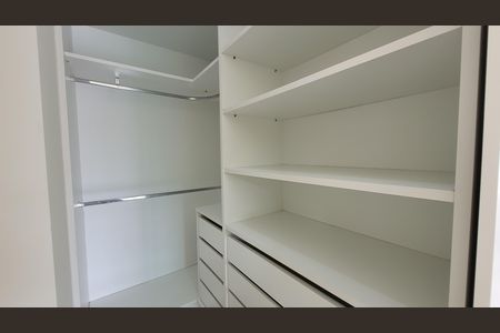 Casa de condomínio para alugar com 270m², 3 quartos e 5 vagas Casa de condomínio para alugar com 270m², 3 quartos e 5 vagasSuite 01
