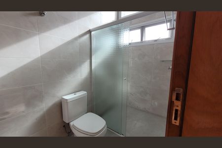 Casa de condomínio para alugar com 270m², 3 quartos e 5 vagas Casa de condomínio para alugar com 270m², 3 quartos e 5 vagasBanheiro Suite 02