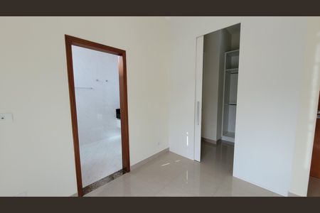 Casa de condomínio para alugar com 270m², 3 quartos e 5 vagas Casa de condomínio para alugar com 270m², 3 quartos e 5 vagasSuite 01