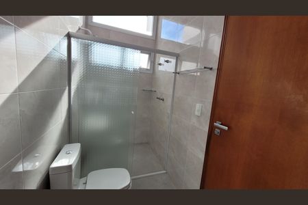 Casa de condomínio para alugar com 270m², 3 quartos e 5 vagas Casa de condomínio para alugar com 270m², 3 quartos e 5 vagasBanheiro Suite 02